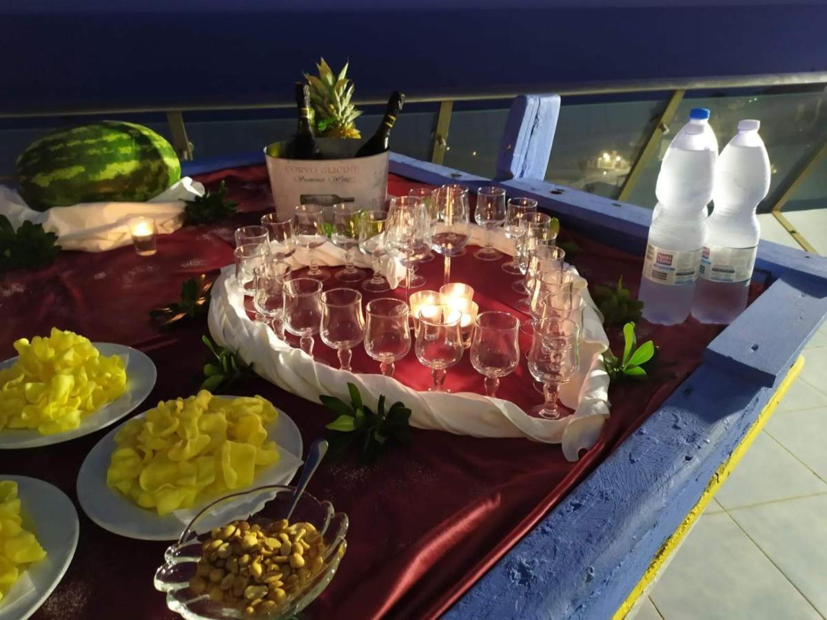 阿德米多酒店 马里内拉 外观 照片